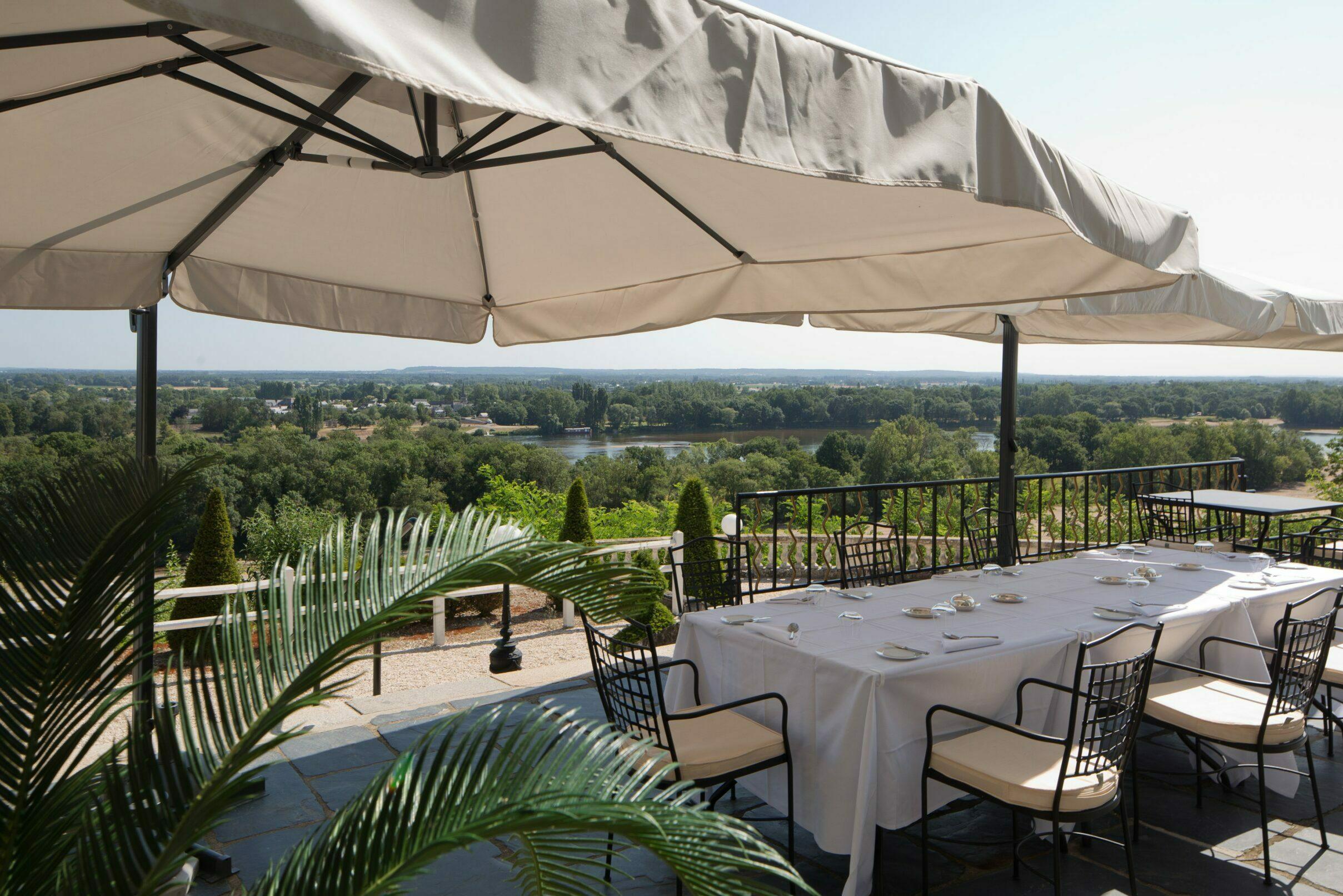 La Maison Younan logo