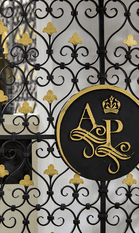 La Maison Younan logo