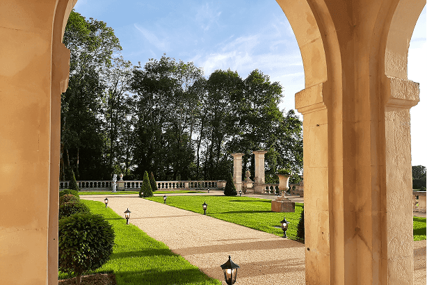 La Maison Younan logo